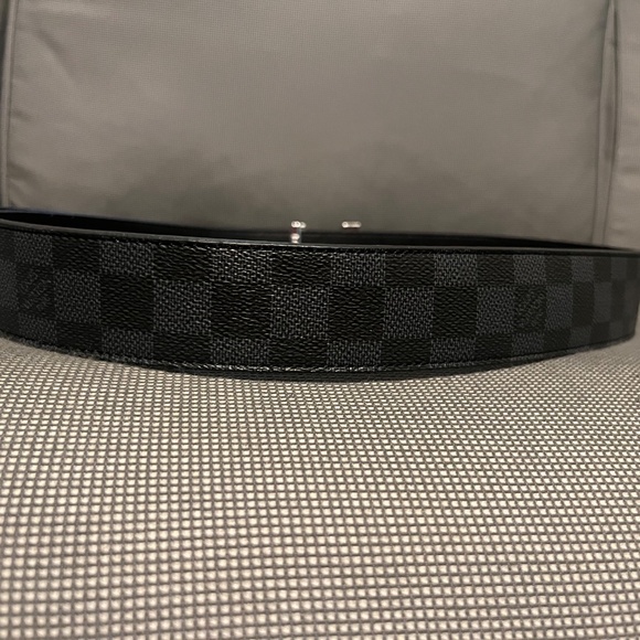 Graphite Louis Vuitton Belt - Picture 3 of 8